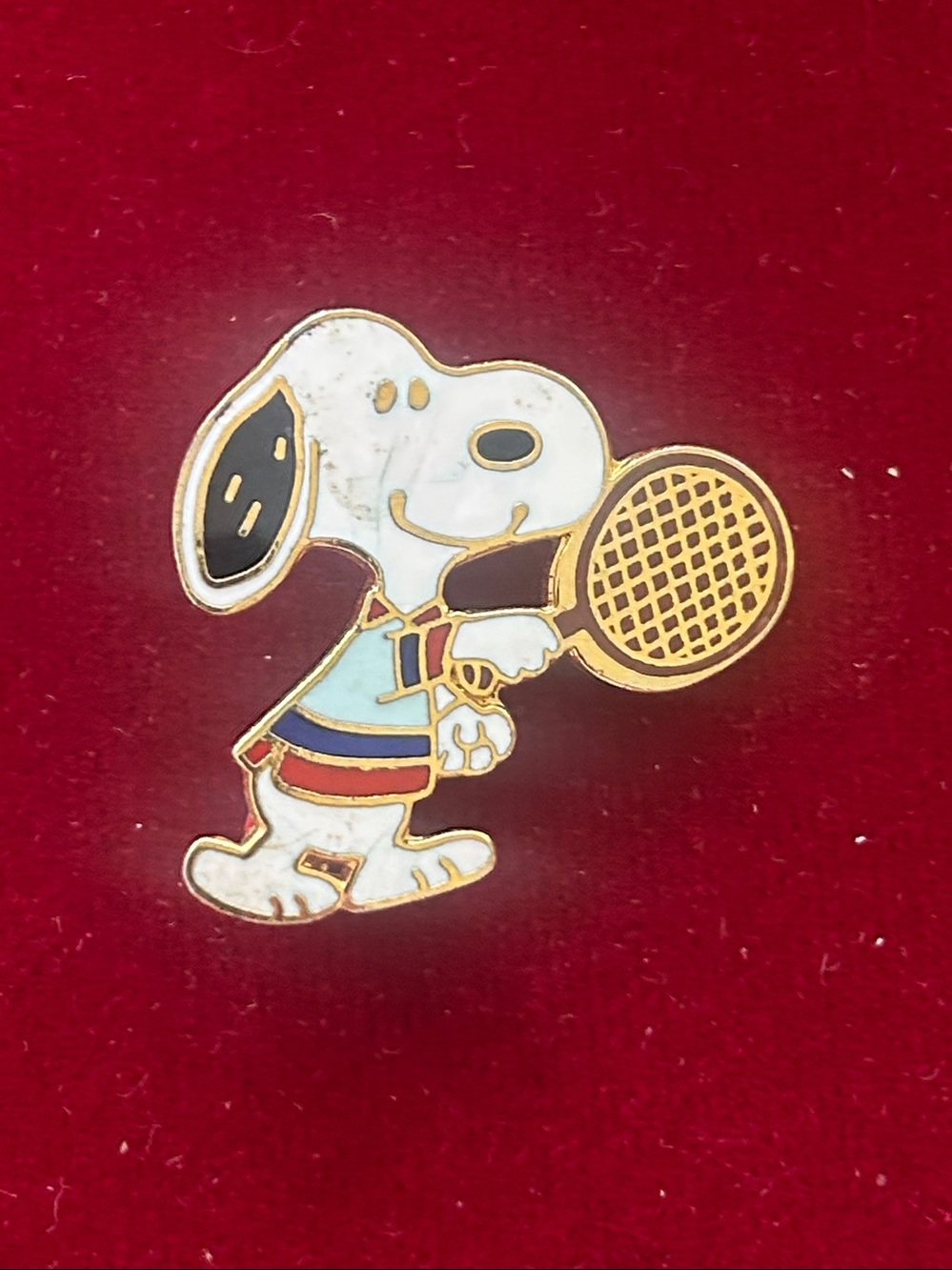 Snoopy Tennis Enamel Pin - White & Gold Character Pin